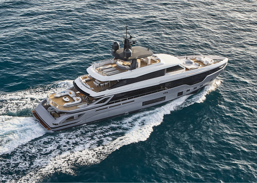 Azimut Grande Trideck