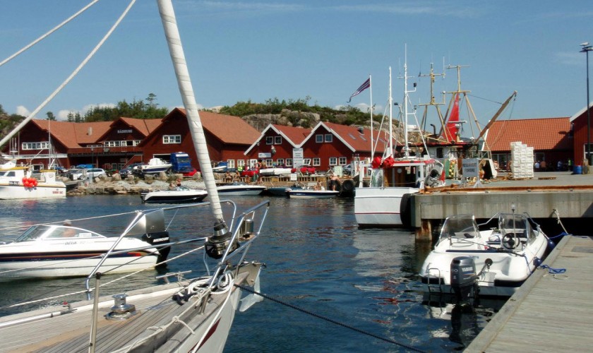 B&aring;ly Havn, Spangereid Gjestehavn