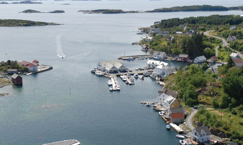 Bakkasund Gjestehavn
