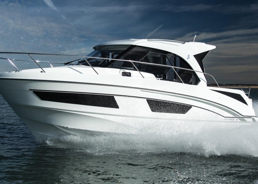 Beneteau Antares 9
