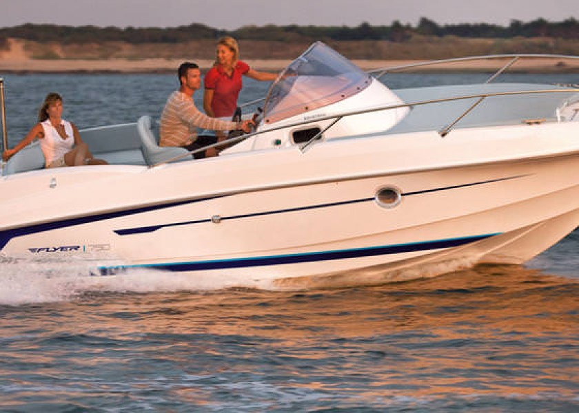 Beneteau Flyer 750 Sun Deck