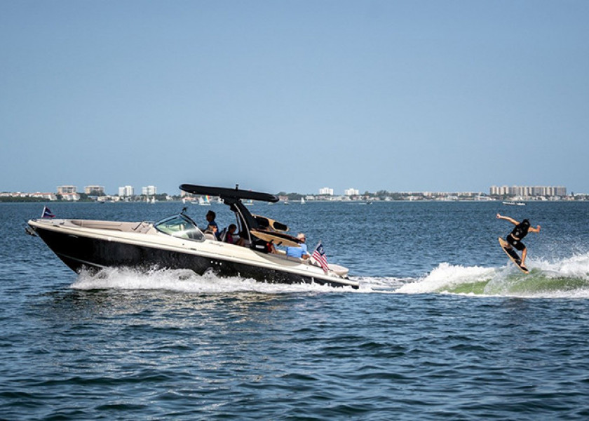 ChrisCraft Launch 28GT