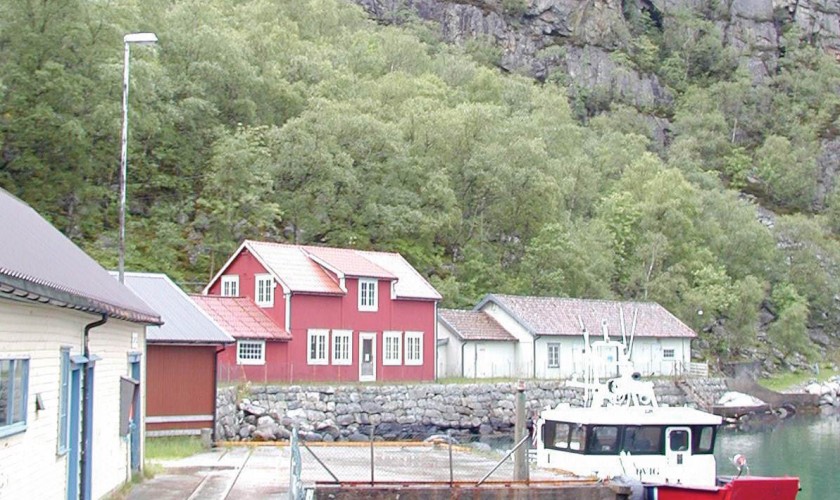 Fl&oslash;rli Kultursenter