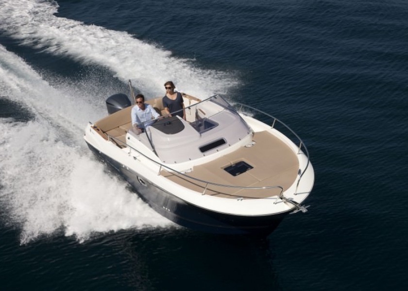 Jeanneau Cap Camarat 8.5 WA