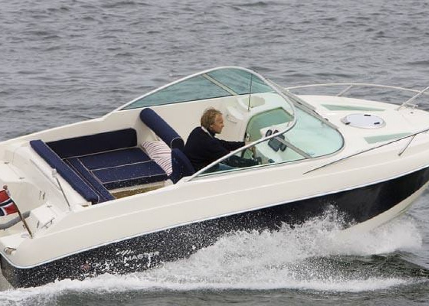 Oceanmaster 600 Cabin