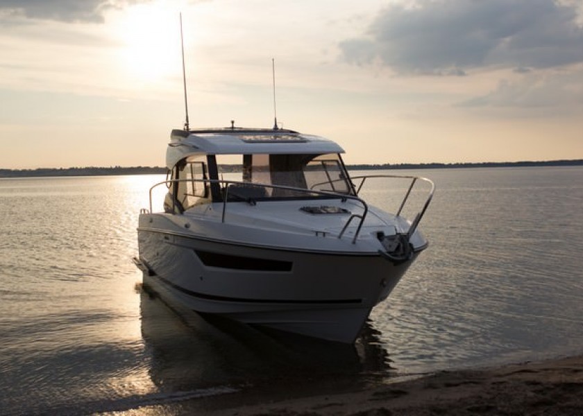 Parker 750 Cabin Cruiser