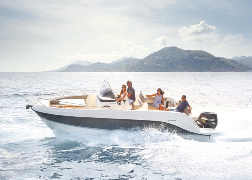Quicksilver Activ 805 Open