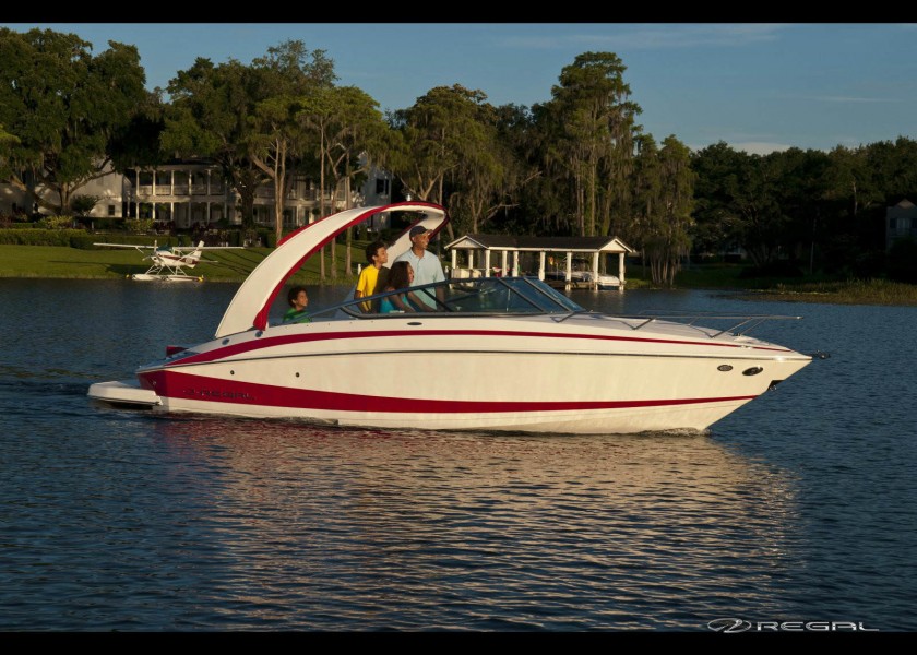 Regal 2550 Cuddy