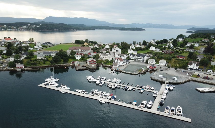 S&aelig;b&oslash;vik Hamn