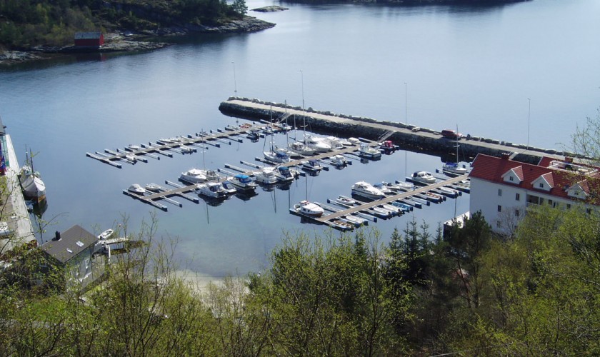 Strandvik B&aring;tlag
