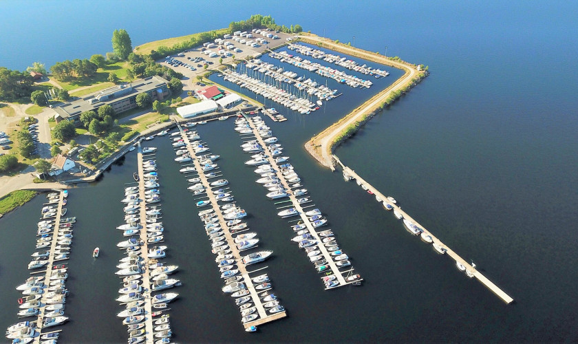 Tjuvholmen, Hamar B&aring;tforening